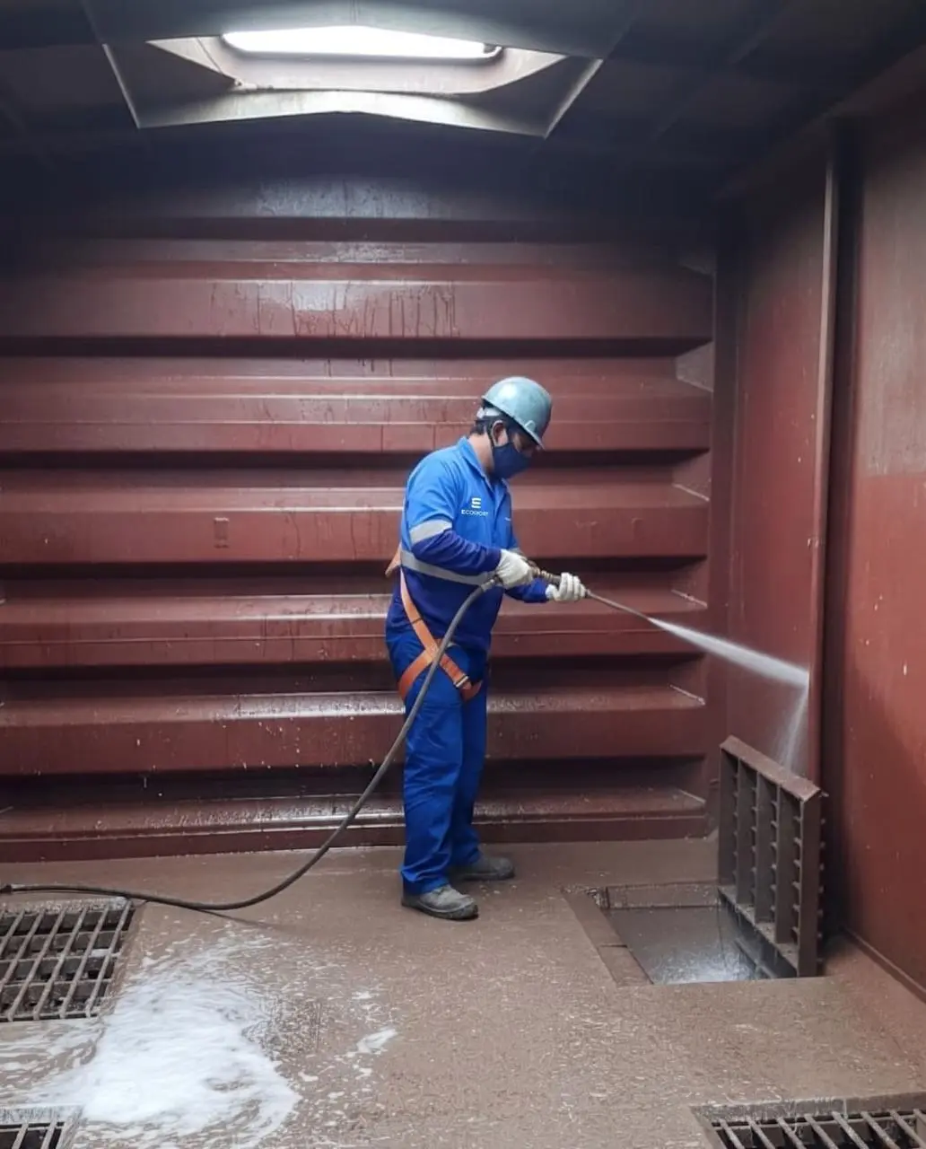 Empresa de lavagem de locomotivas