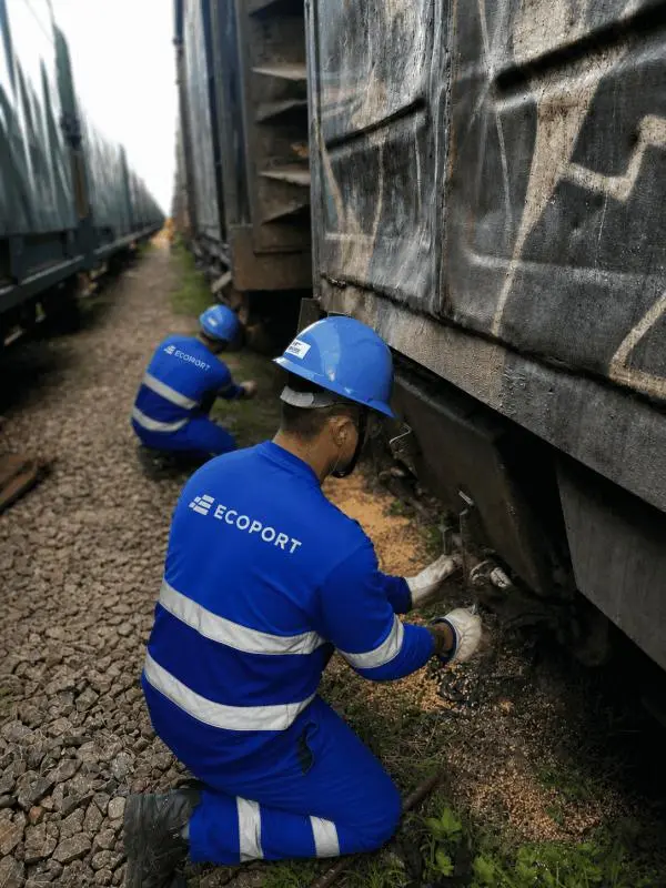 Serviço de lacração de vagões